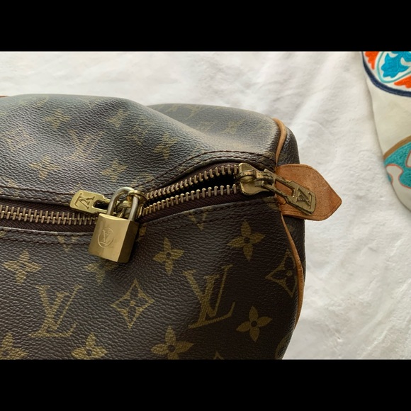 Louis Vuitton Keepall 55 - Picture 5 of 9